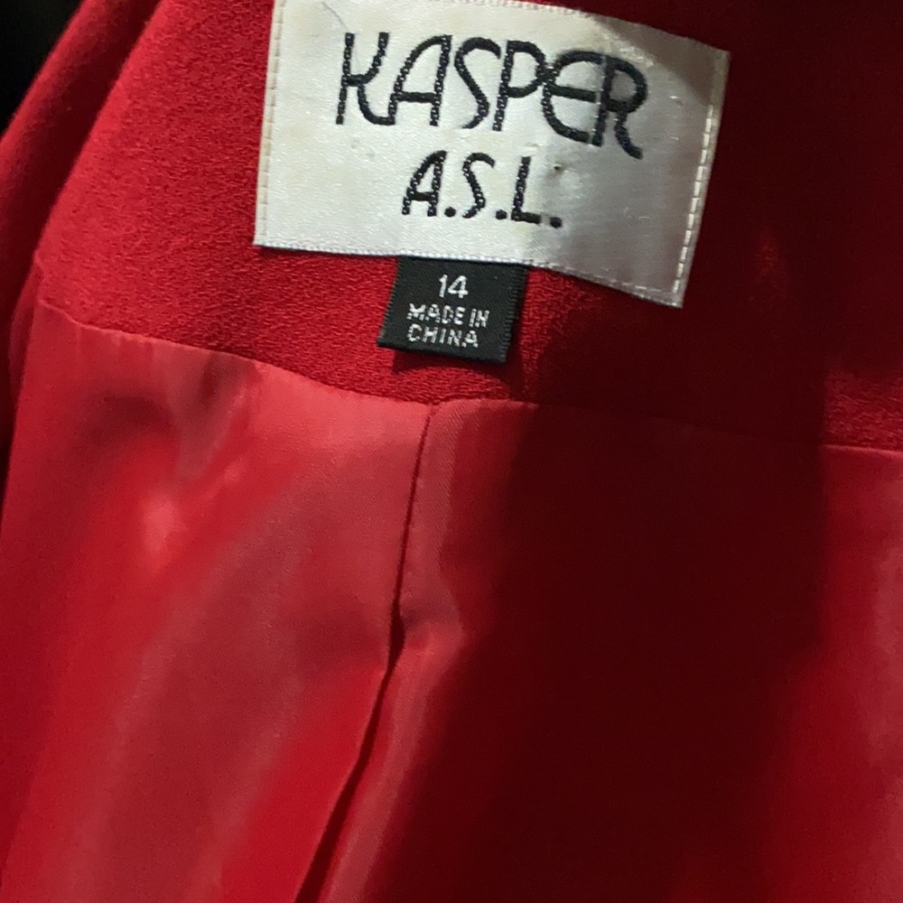 Kasper Red Jacket - Picture 7 of 7